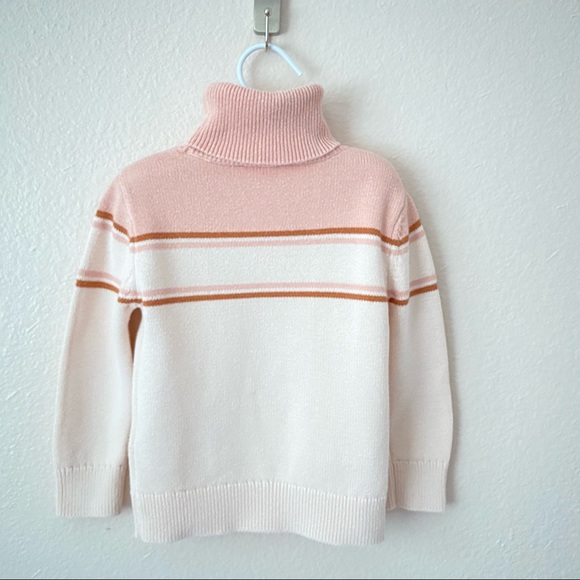 Chloé Girls Pink TurtleNeck Logo Sweater. 3T - Picture 2 of 11